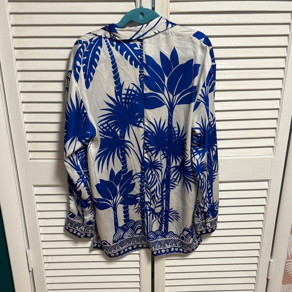 Zara Blue and White Palm Print Shirt - Picture 3 of 3